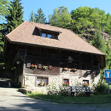 Traditionelles Holzhaus Steiger & Riesterer